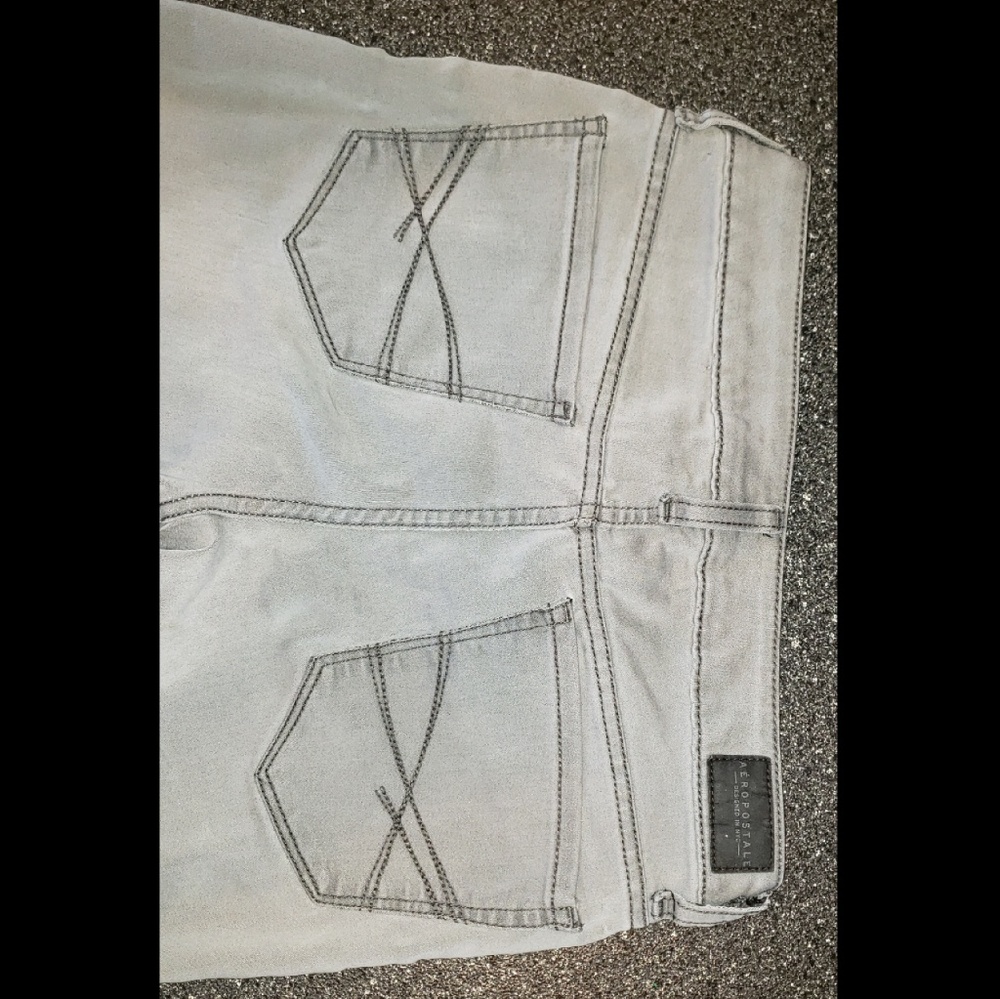 Aeropostale Stretchy Ripped Jegging Skinny Jeans